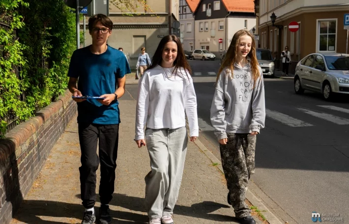 Uczniowie w trakcie gry